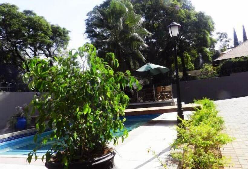 펜션 At Blackwood Guesthouse