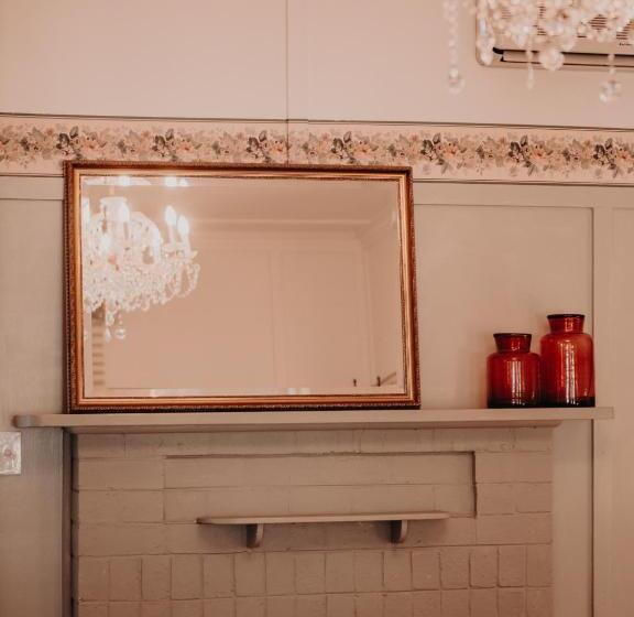 ペンション Genesta House