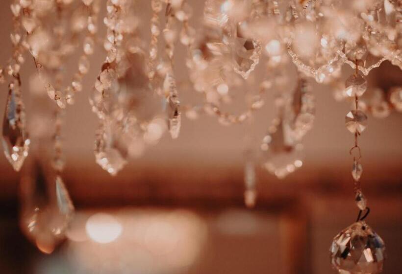 ペンション Genesta House