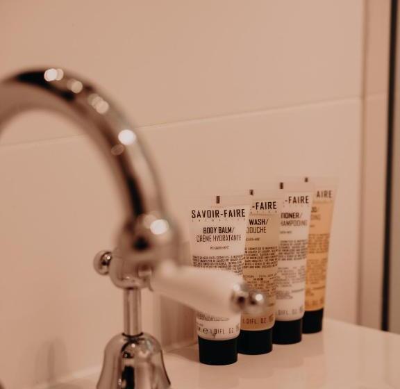 ペンション Genesta House