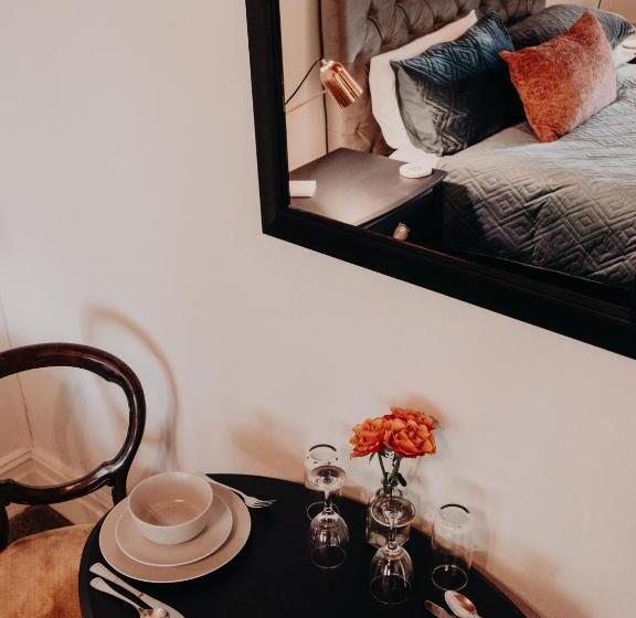 ペンション Genesta House