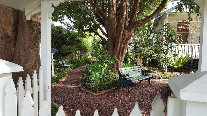 ペンション Genesta House