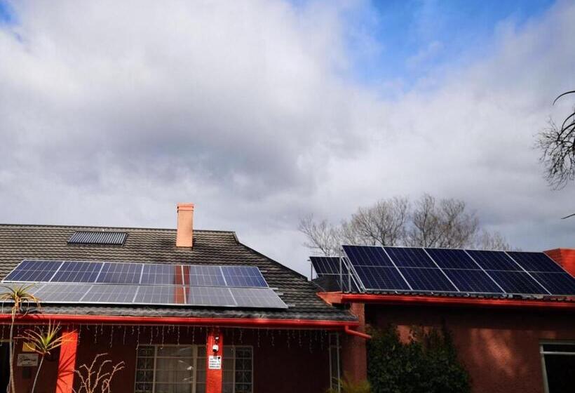 پانسیون Gumtree Guest House