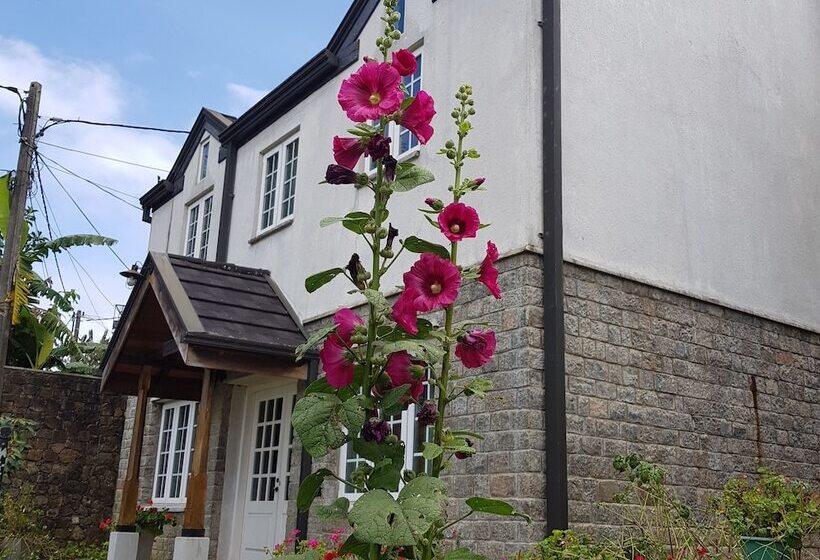 펜션 Lakeside Cottages