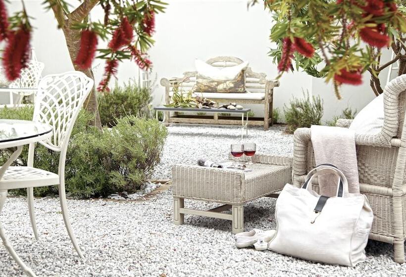 Пансион Leisure Isle Lodge