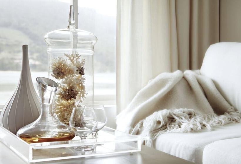 Пансион Leisure Isle Lodge