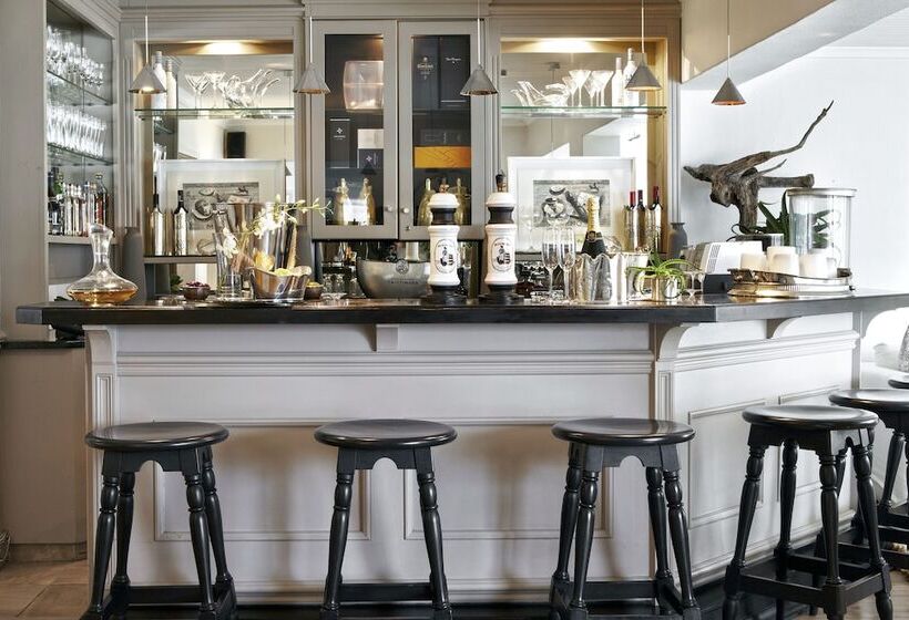 Пансион Leisure Isle Lodge