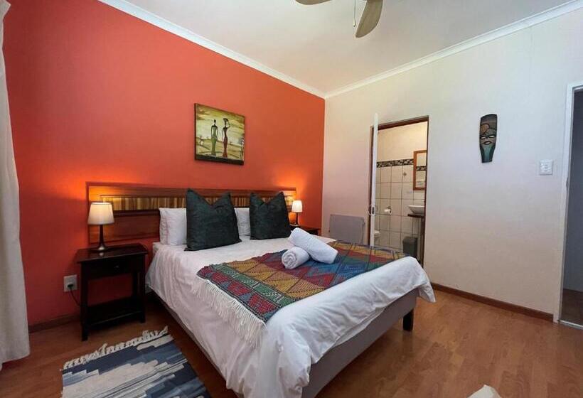 פנסיון Marula Lodge