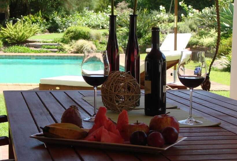 פנסיון Marula Lodge