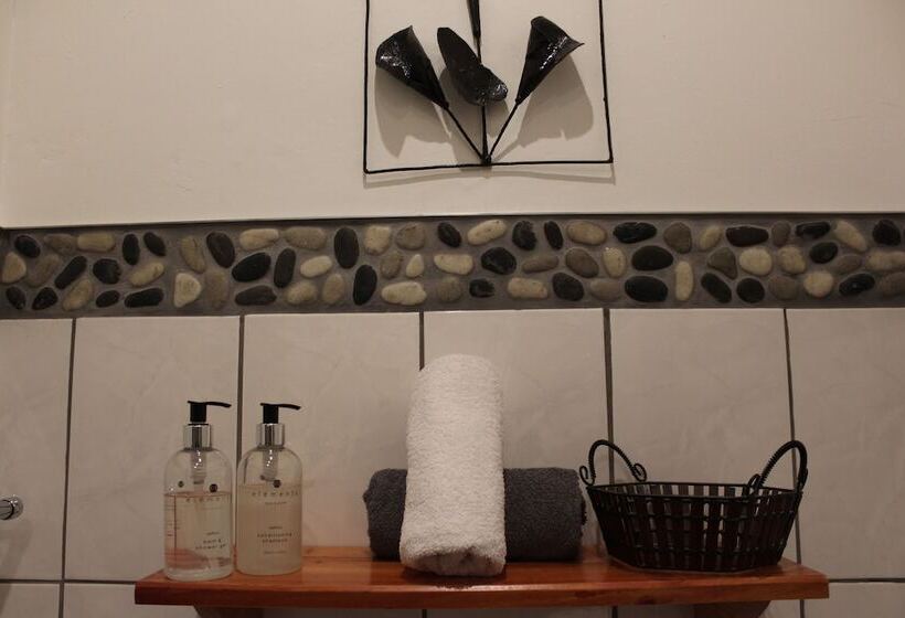 פנסיון Marula Lodge