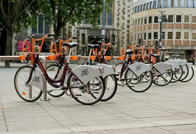 Select Serviced Accommodation Gweal Place