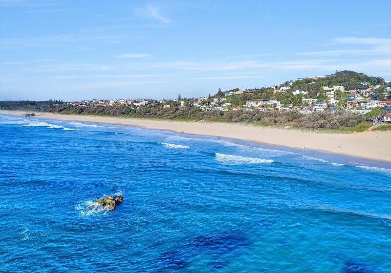 Surf Beach Motel Port