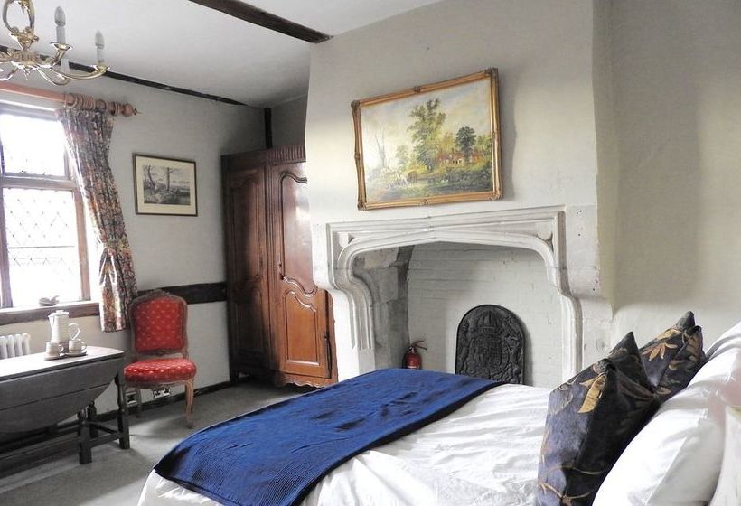 Taylour House   Edenbridge, Sleeps 10, Historic, Unique Yet Modern