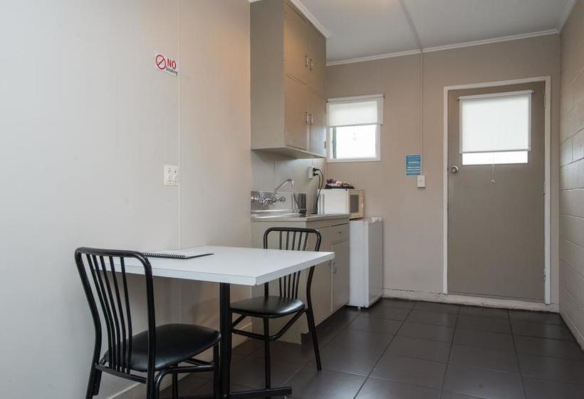 The Magpie- Hawkes Bay Motel