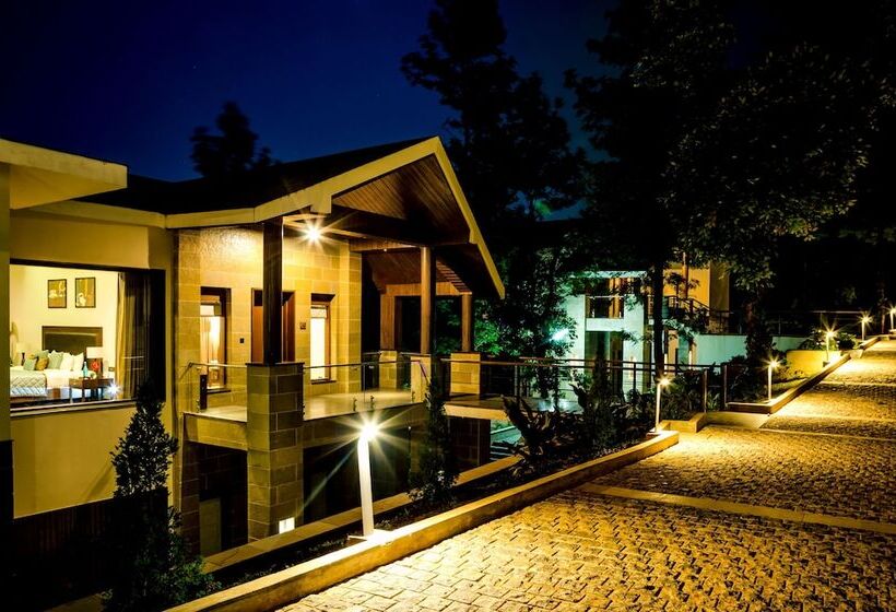 Trivik Hotels & Resorts, Chikmagalur