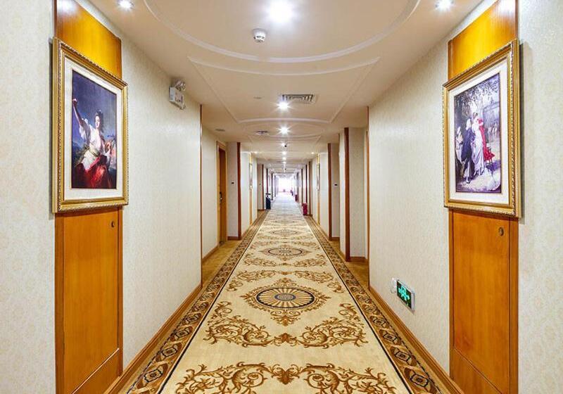 Vienna Hotel Banxuegang Road