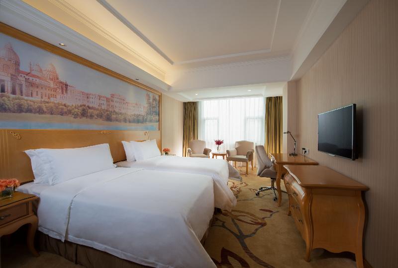 Vienna Hotel Shenzhen Longhua Renmin South Road Branch