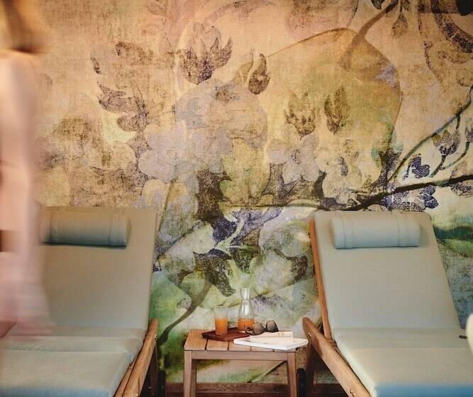 هتل Landgut Am Pößnitzberg