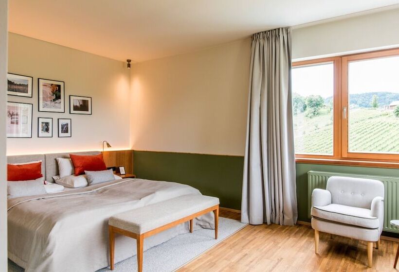 هتل Landgut Am Pößnitzberg