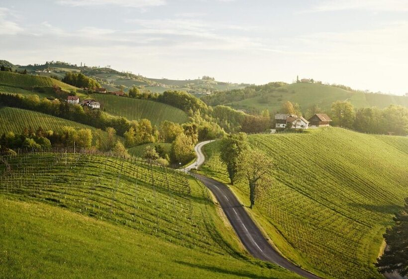 هتل Landgut Am Pößnitzberg