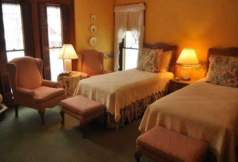 White Swan Inn Bed & Breakfast