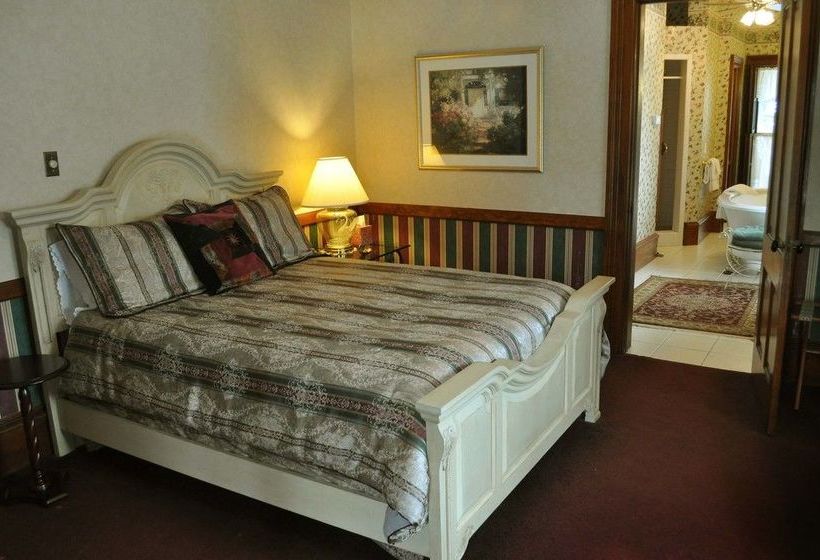 White Swan Inn Bed & Breakfast