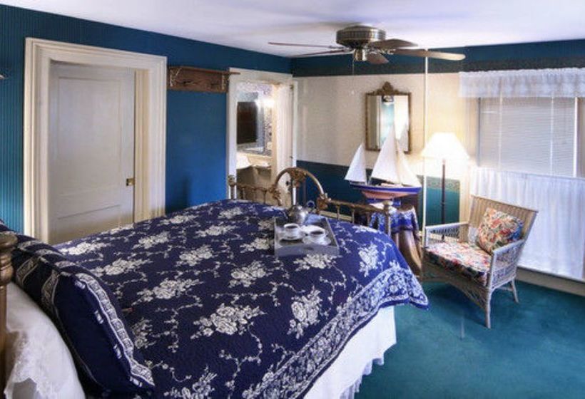 White Swan Inn Bed & Breakfast