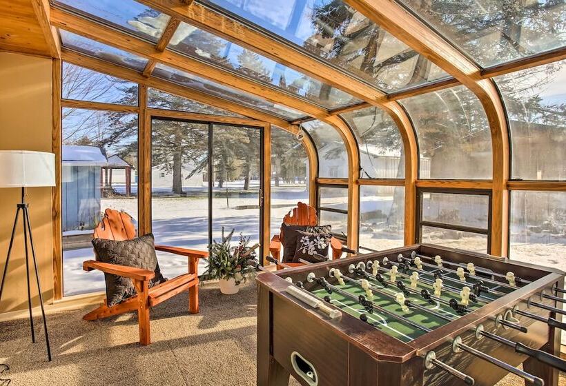 4 Season, Waterfront Houghton Lake House W/ Dock!