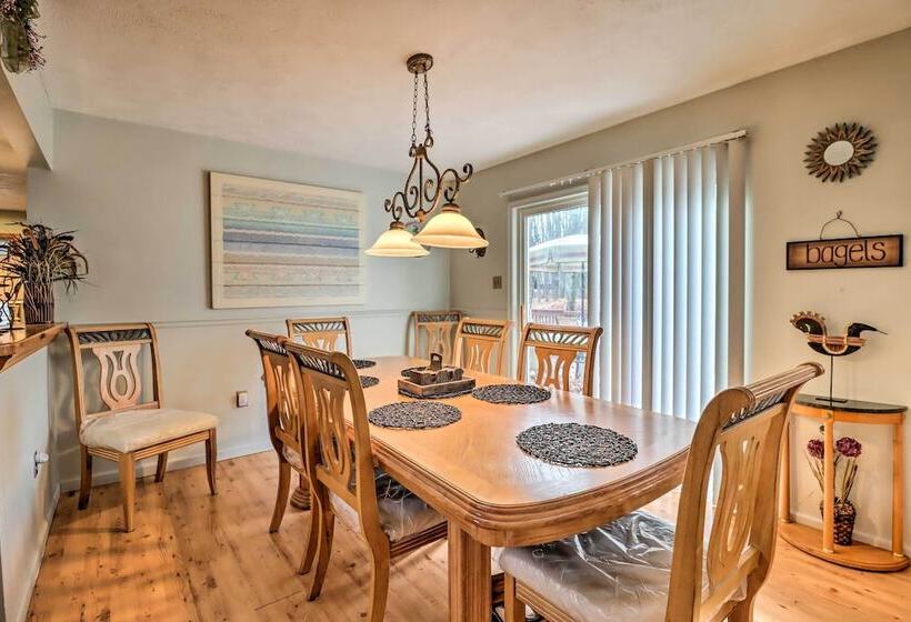 Game Room & Lake Access: Albrightsville Home!