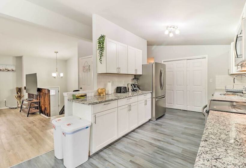 Albrightsville Home Near Big Boulder!
