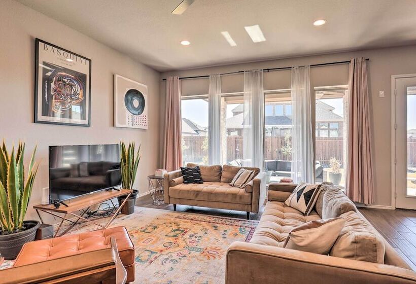 Artsy East Austin Manor W/ Fire Pit < 1 Mi To Golf