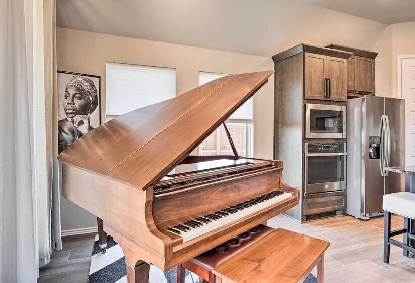 Artsy East Austin Manor W/ Fire Pit < 1 Mi To Golf