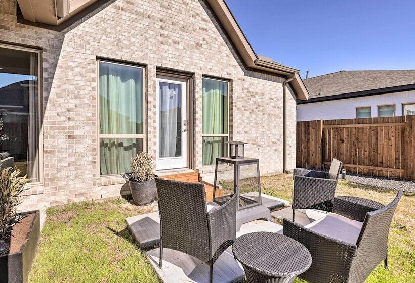 Artsy East Austin Manor W/ Fire Pit < 1 Mi To Golf