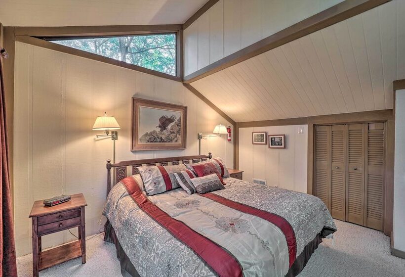 Ski Resort Cabin W/ Deck In Beech Mountain!