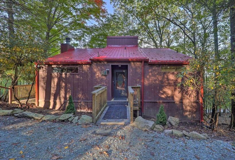 Ski Resort Cabin W/ Deck In Beech Mountain!