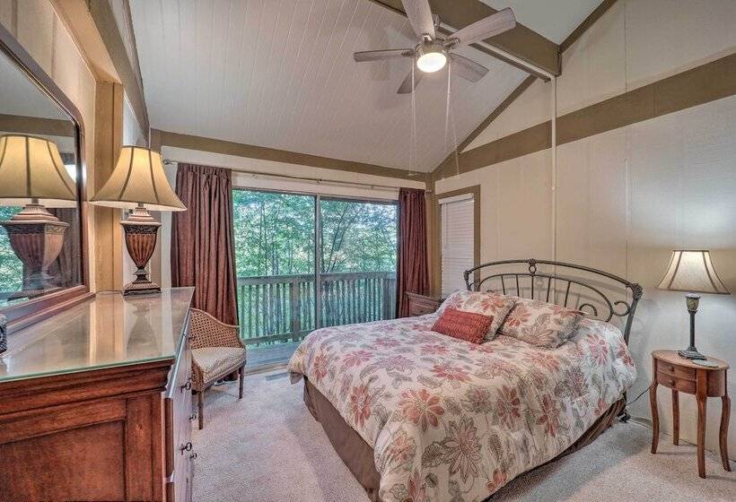 Ski Resort Cabin W/ Deck In Beech Mountain!