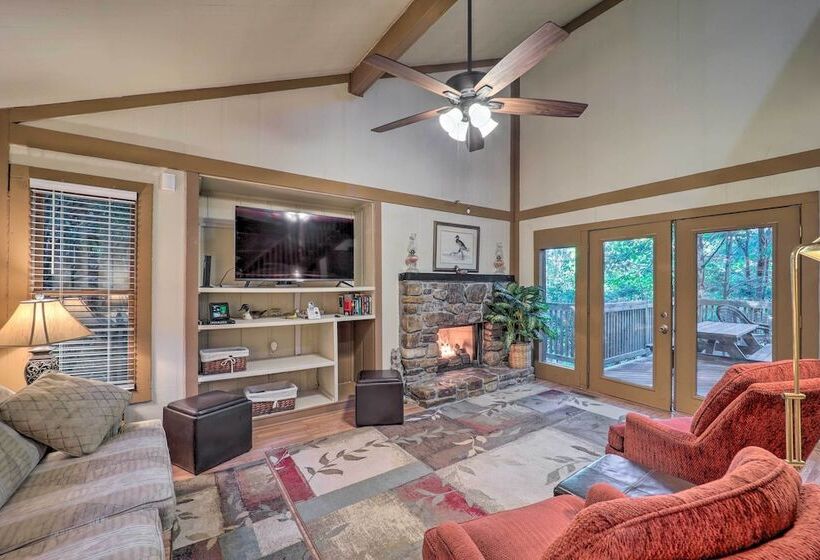 Ski Resort Cabin W/ Deck In Beech Mountain!