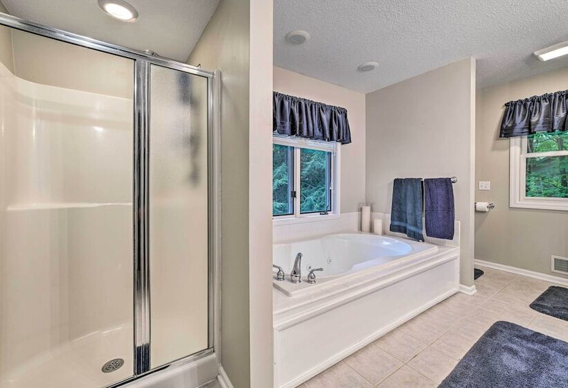 Bellaire Ski Escape ~ 1 Mile To Schuss Mountain!