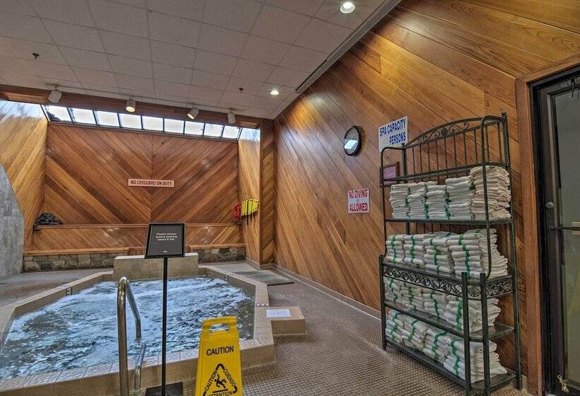 Bellaire Ski Escape ~ 1 Mile To Schuss Mountain!