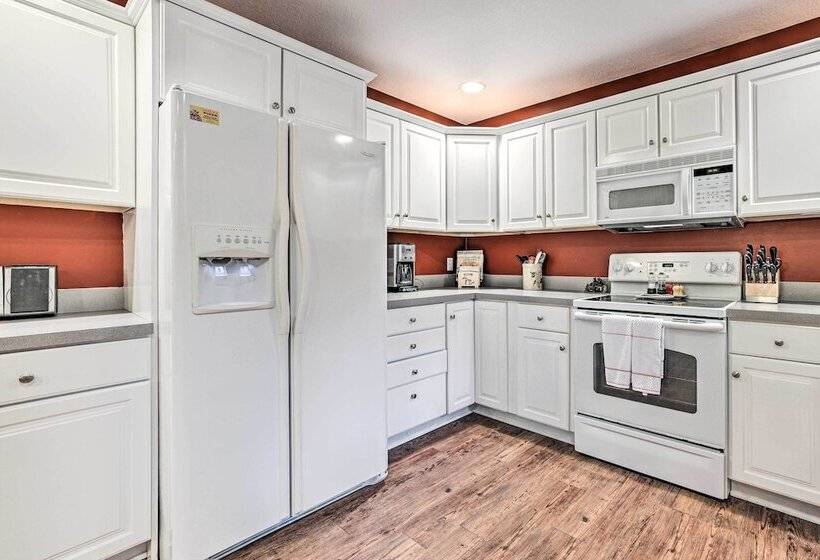 Bellaire Ski Escape ~ 1 Mile To Schuss Mountain!