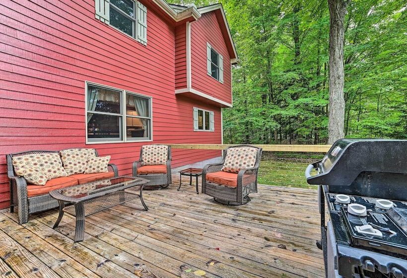 Bellaire Ski Escape ~ 1 Mile To Schuss Mountain!