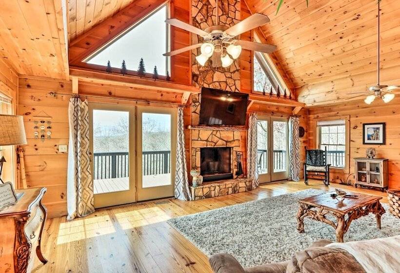 Blue Ridge Mtns Cabin W/ Deck & Game Room!