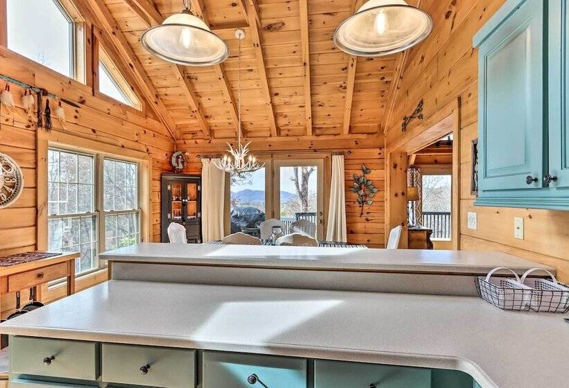 Blue Ridge Mtns Cabin W/ Deck & Game Room!
