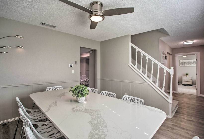 Private Outdoor Pool: Richardson Oasis!