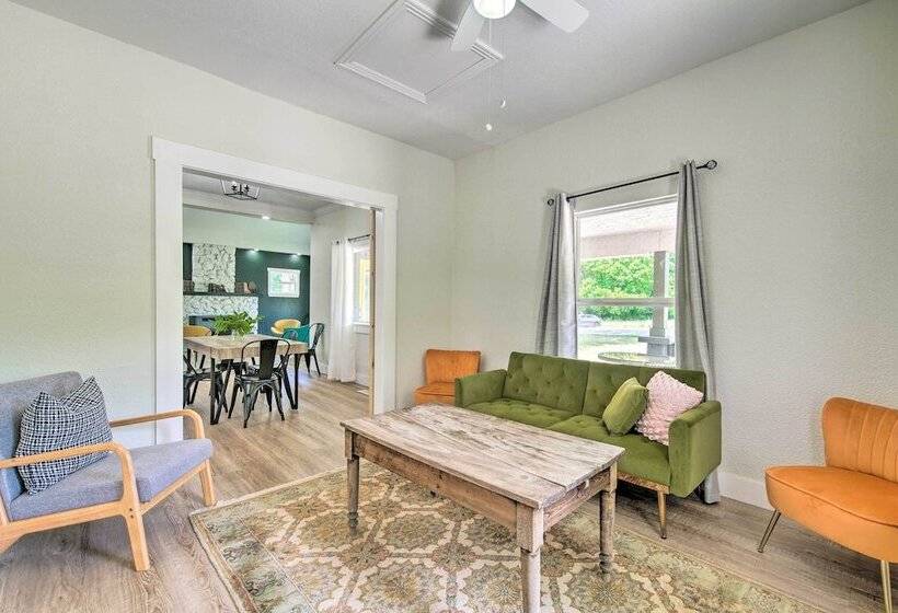 Bright Home W/ Fire Pit, Near Back 40 Trail!