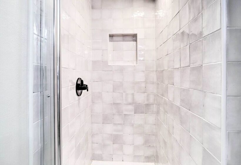 Brilliant Duplex   Walk To Downtown Palm Desert!