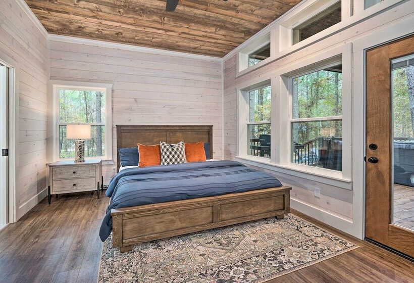 Broken Bow Cabin W/ Private In Law Suite & Hot Tub