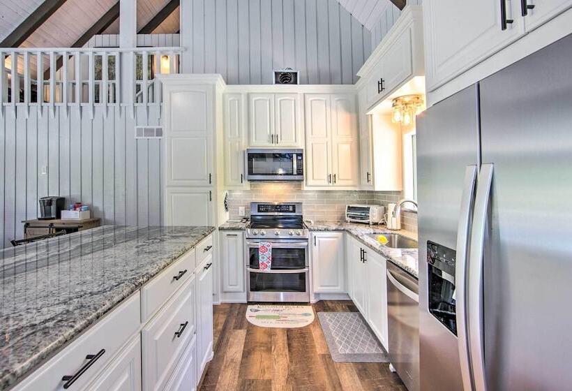 Brookeland Resort Cabin W/ Golf + Lake Access