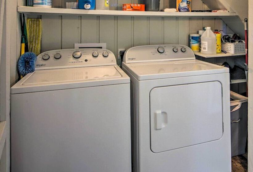 Brookeland Resort Cabin W/ Golf + Lake Access