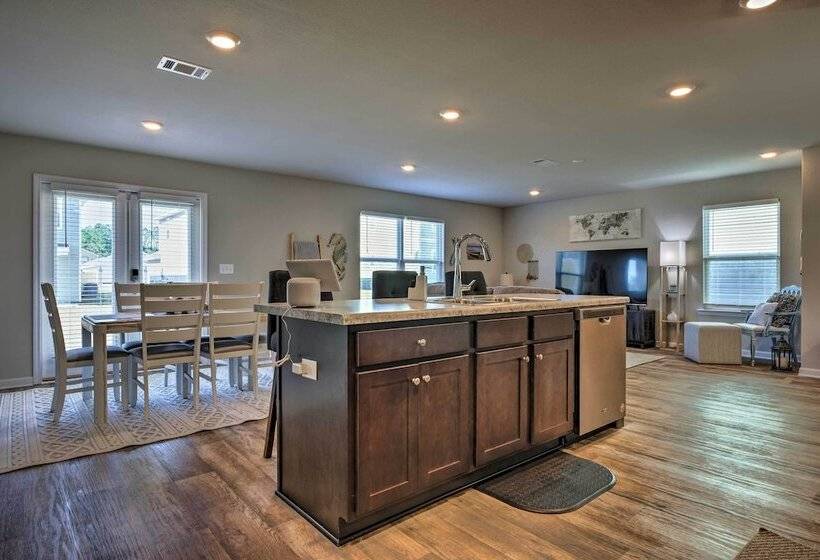 Camden Ocean Springs  House Near Beaches!